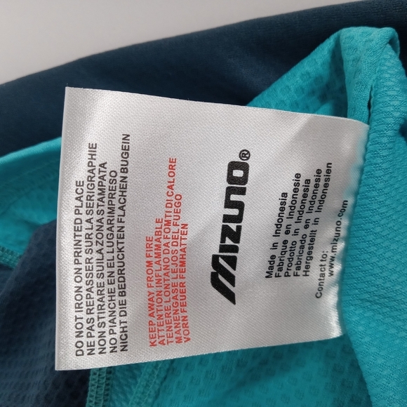 Mizuno Blue and Teal Athletic Shirt WOMEN'S SIZE MED. NWT - Picture 16 of 16
